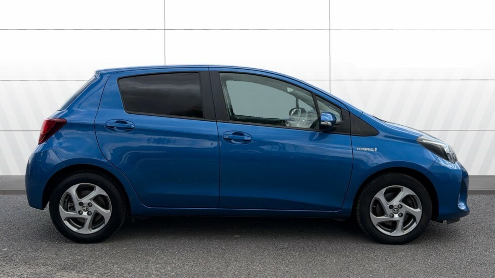 Toyota Yaris Icon Blue #5