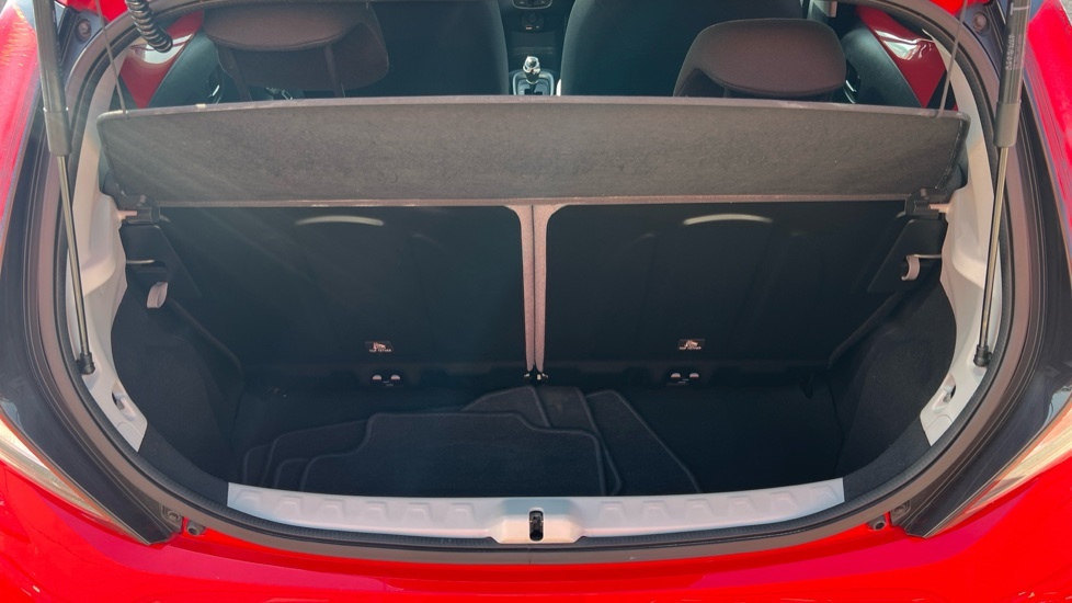 Toyota Aygo X X-play Red #4
