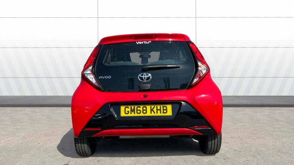 Toyota Aygo X X-play Red #6