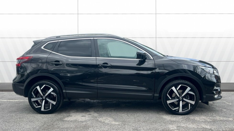 Nissan Qashqai Tekna Black #5