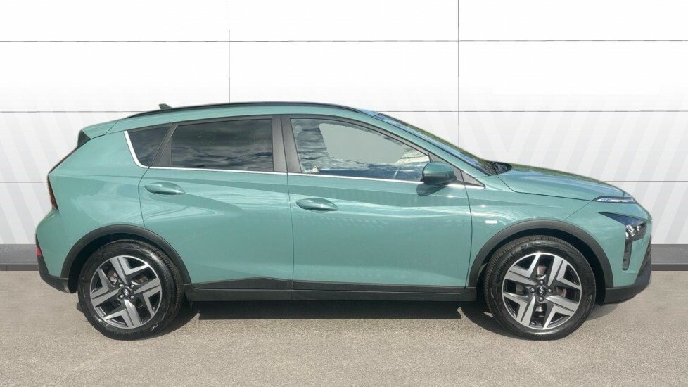 Hyundai Bayon Premium Green #5