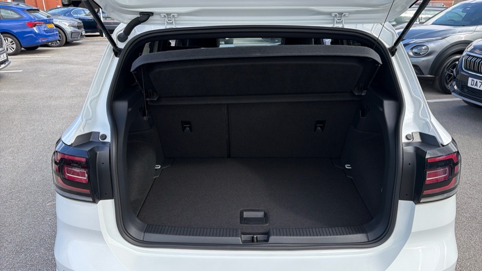 Volkswagen T-Cross R-line White #4