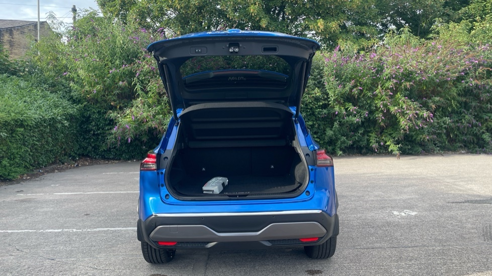 Nissan Qashqai Tekna Blue #4