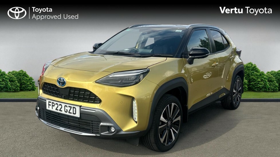 Toyota Yaris Cross Premiere Edition FP22GZD Yellow #3