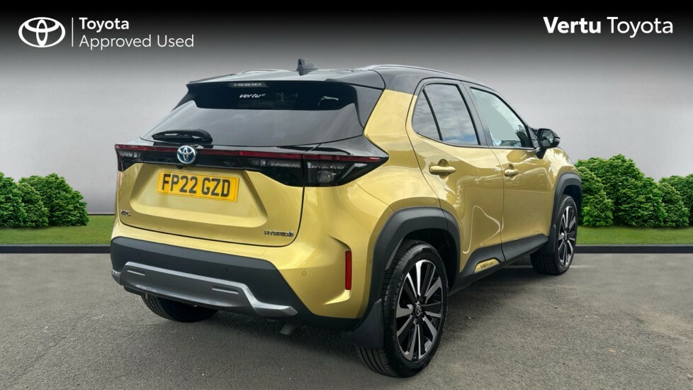 Toyota Yaris Cross Premiere Edition FP22GZD Yellow #2