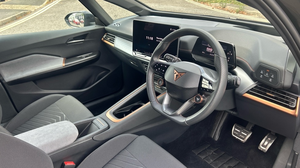 Cupra Born V2 Black #6