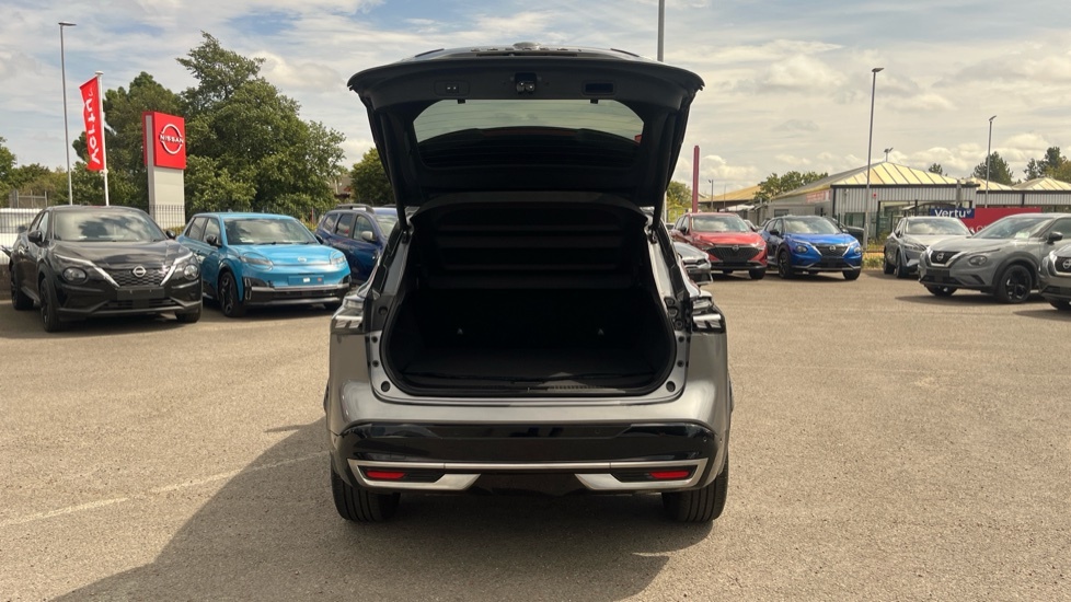 Nissan Qashqai Tekna Grey #4