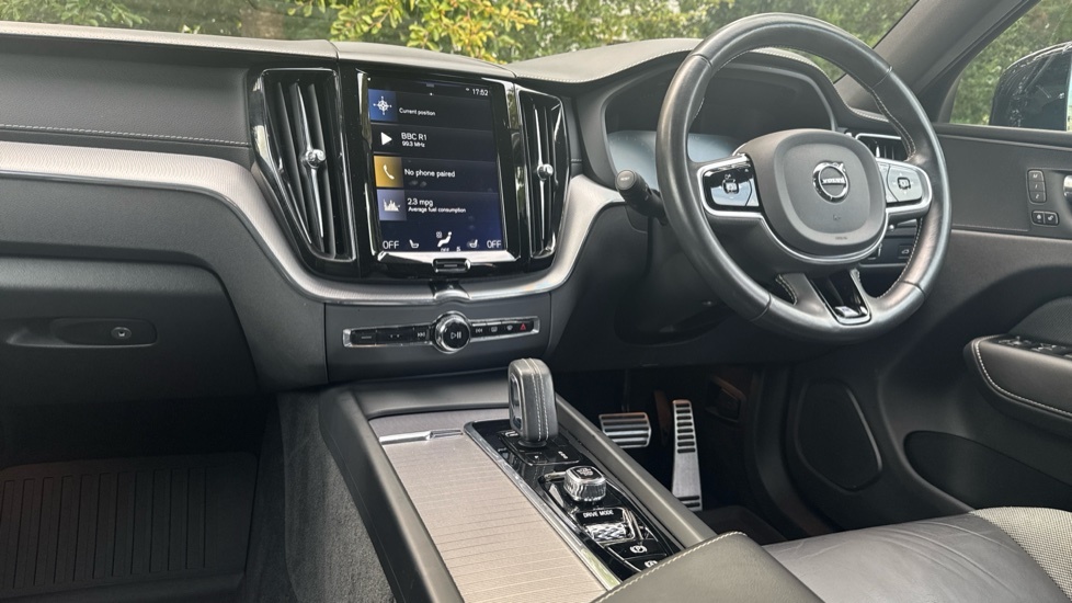 Volvo XC60 R Design Pro Grey #4