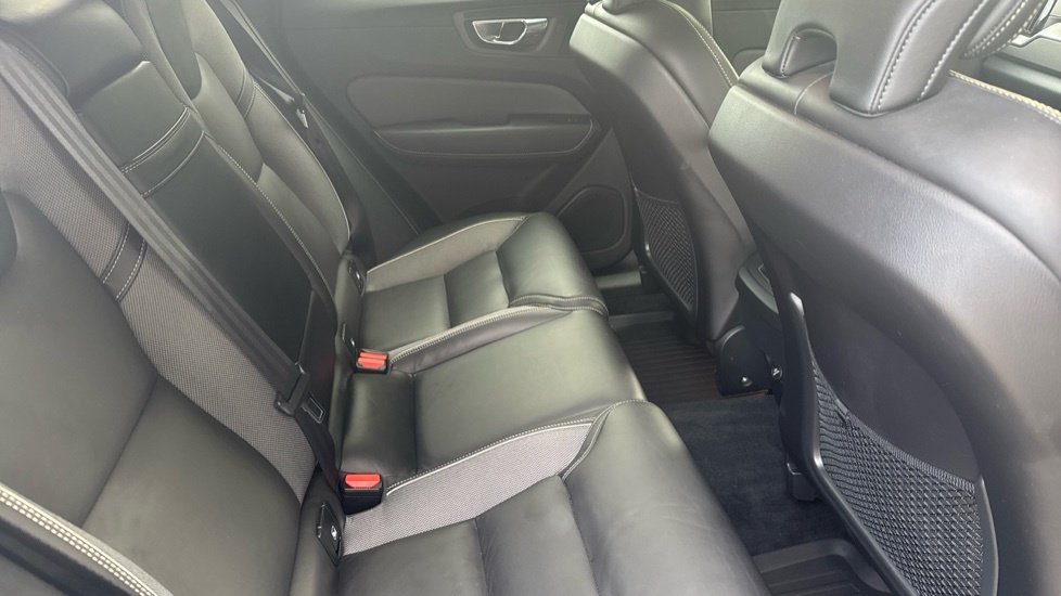 Volvo XC60 R Design Pro Grey #6