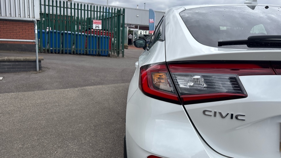 Honda Civic 2.0 H I Mmd Advance Hatchback Hybrid Ec Black #17
