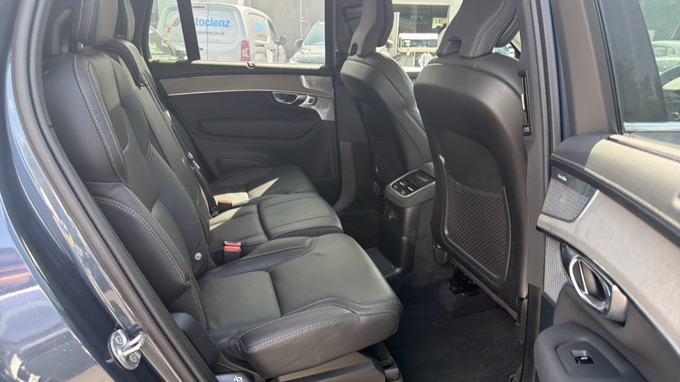 Volvo XC90 Ultra Blue #6