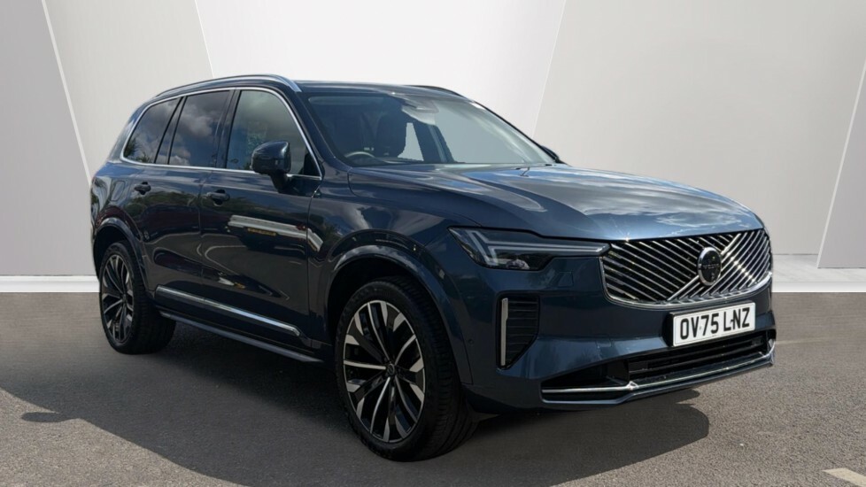 Volvo XC90 Ultra Blue