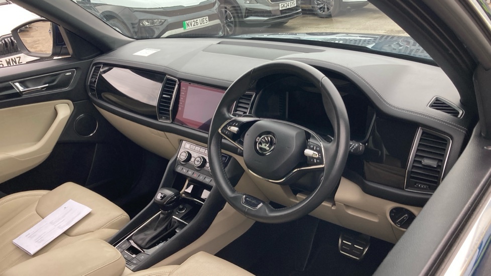 Skoda Kodiaq Laurin Klement YB71UWU Blue #6