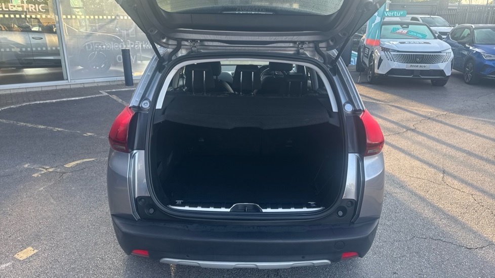 Peugeot 2008 Allure Grey #4