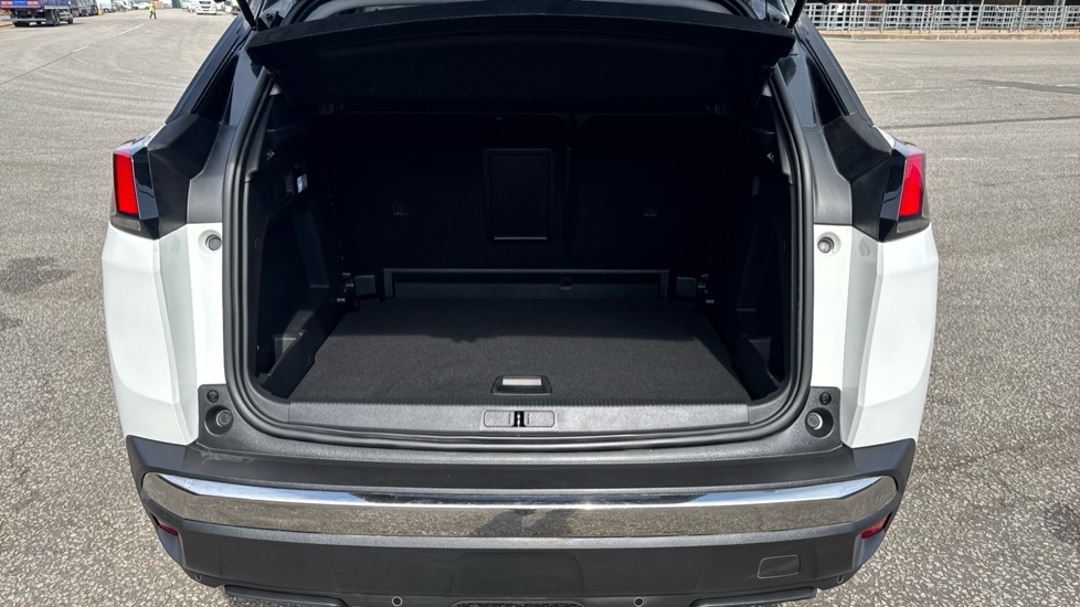 Peugeot 3008 Allure White #4