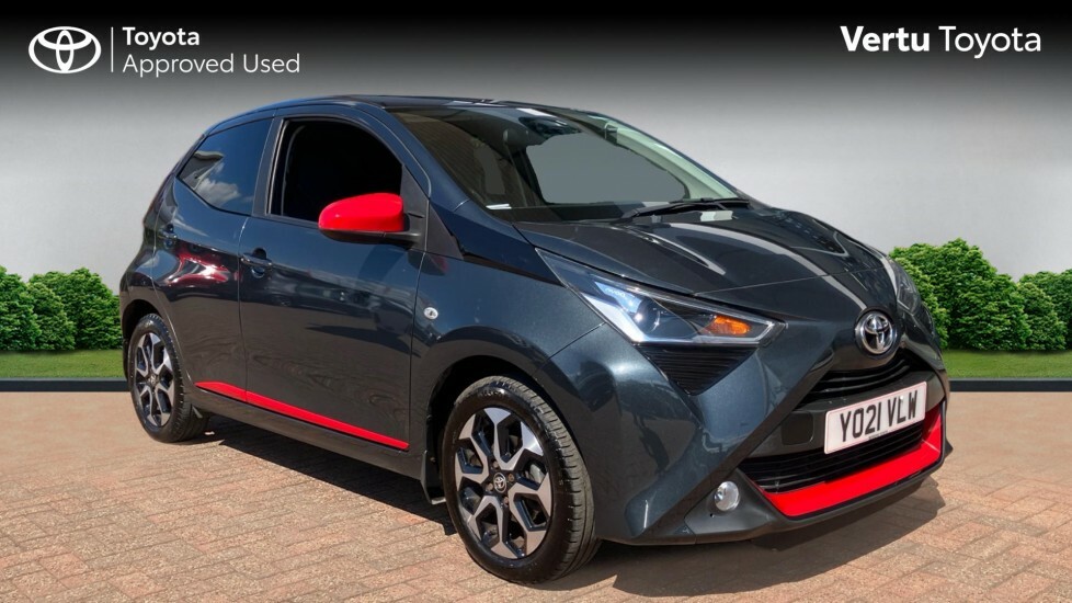 Toyota Aygo X X-trend Grey