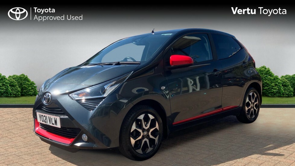 Toyota Aygo X X-trend Grey #3