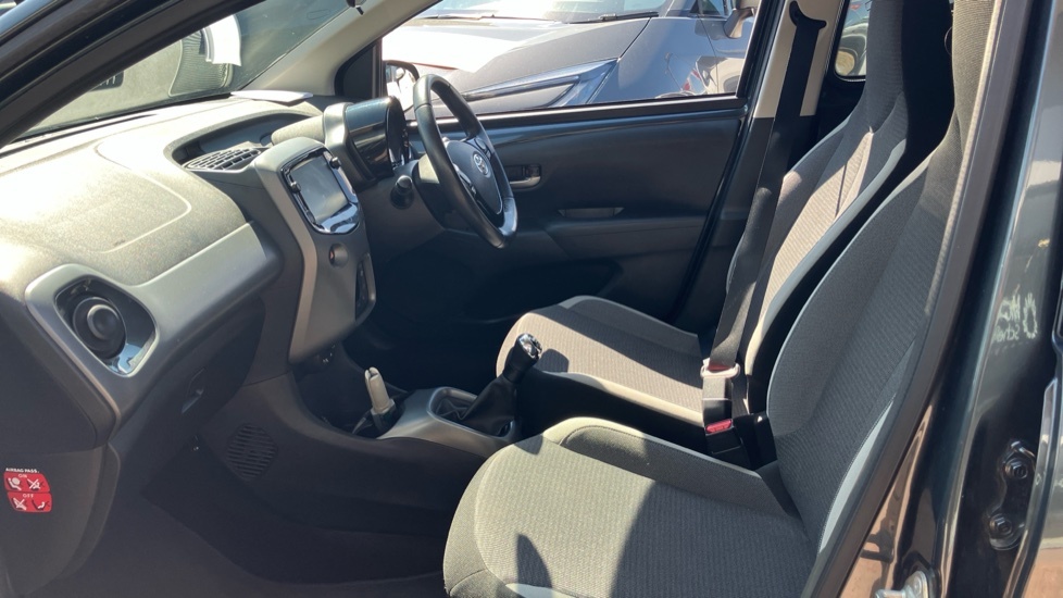 Toyota Aygo X X-trend Grey #5