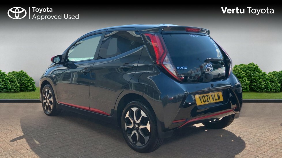 Toyota Aygo X X-trend Grey #4