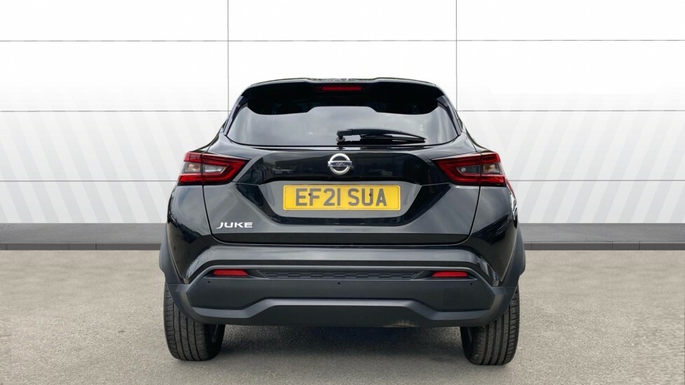 Nissan Juke Tekna Black #6