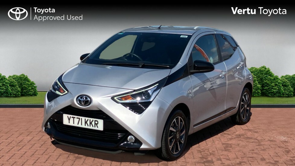 Toyota Aygo X X-trend Silver #3