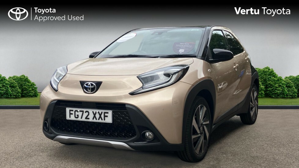Toyota Aygo X Exclusive Beige #3