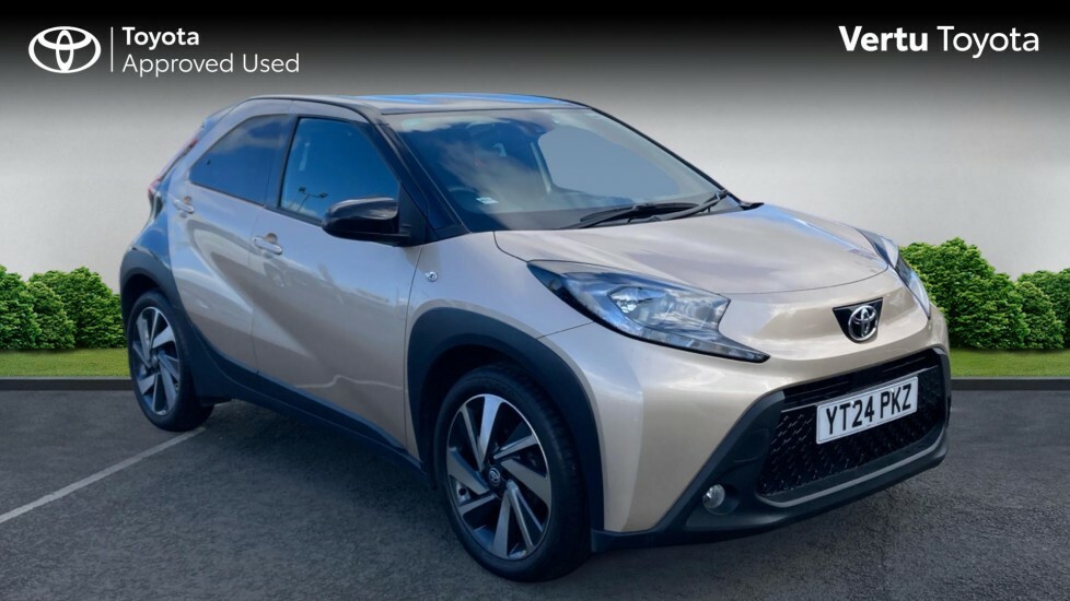 Toyota Aygo X Edge Gold