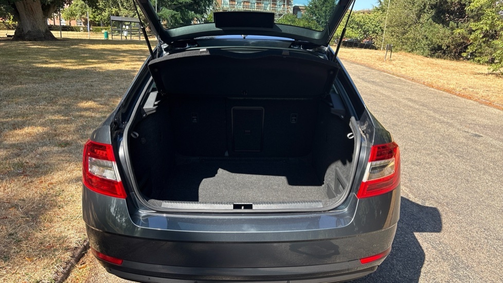 Skoda Octavia Se L Grey #4
