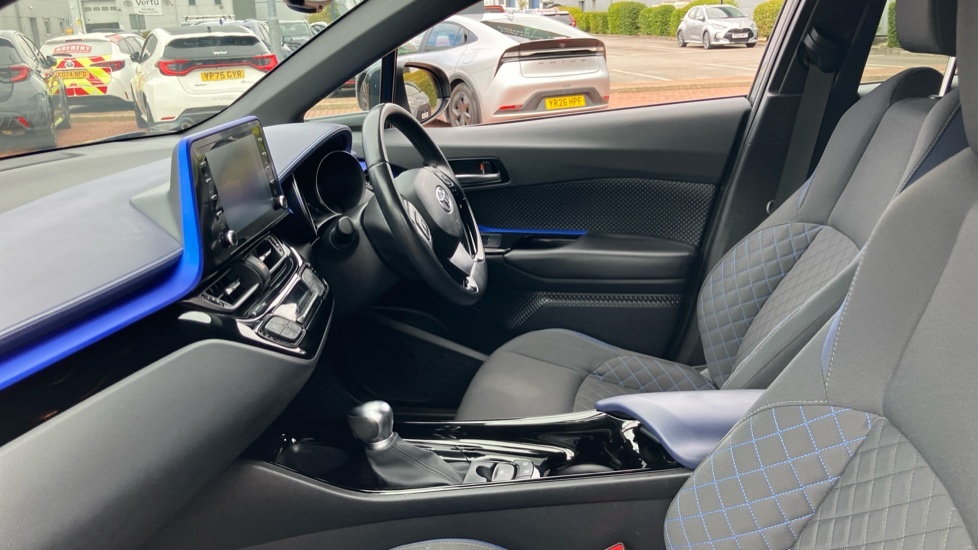 Toyota C-Hr Dynamic Grey #4