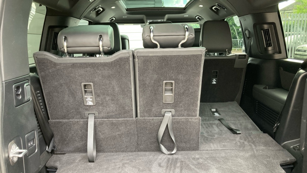 Land Rover Defender 130 D350 3.0 X-dynamic Hse Grey #51