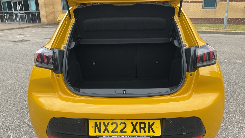 Peugeot 208 Allure Premium NX22XRK Yellow #4