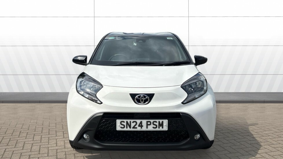 Toyota Aygo X Edge White #3