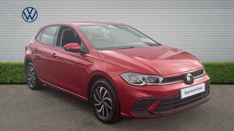Volkswagen Polo Life Red