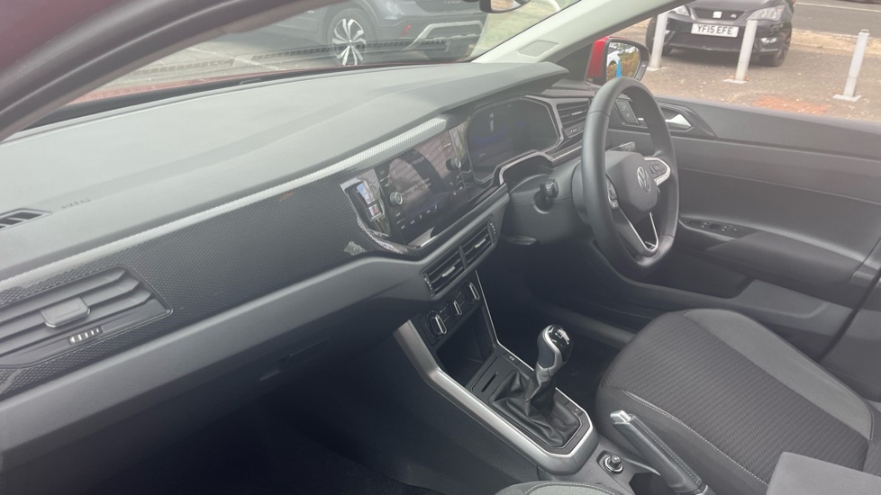 Volkswagen Polo Life Red #2