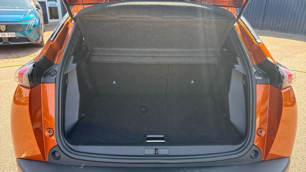 Peugeot 2008 Gt HSZ1457 Orange #4