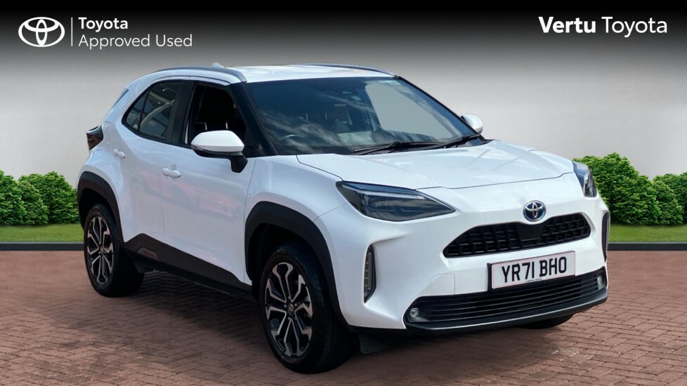 Toyota Yaris Cross Design White