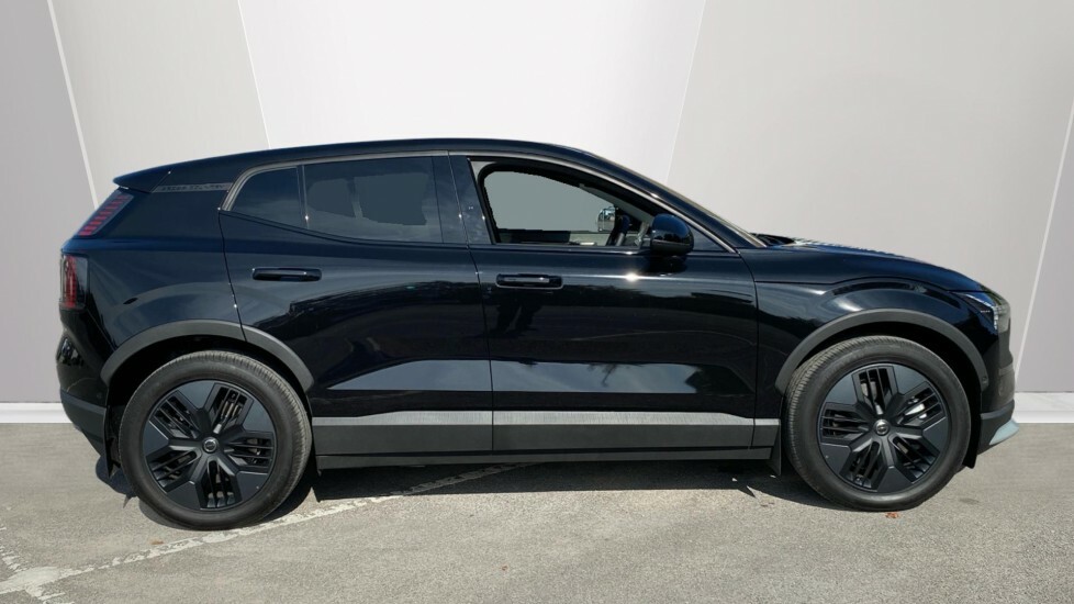 Volvo EX30 Cross Country Cross Country Ultra Black #3