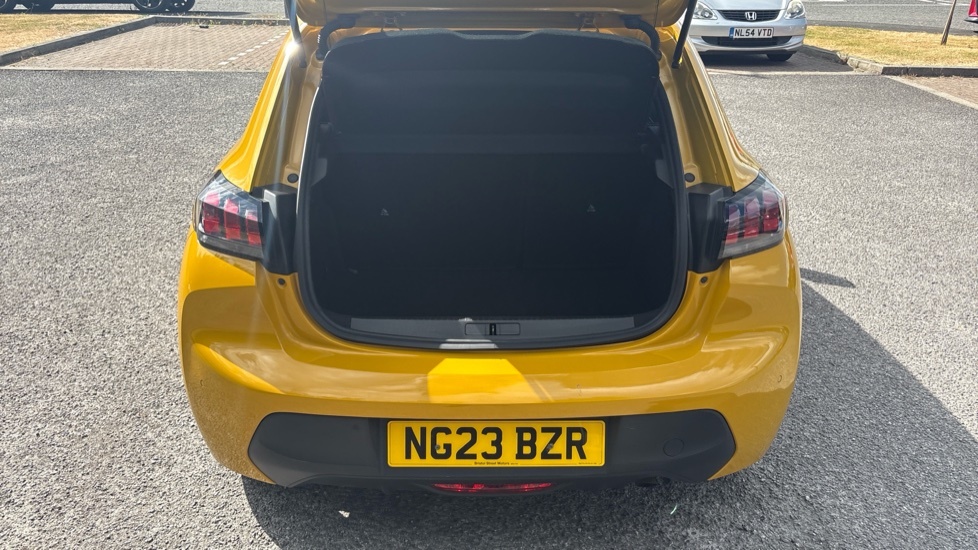 Peugeot 208 Active Premium NG23BZR Yellow #4