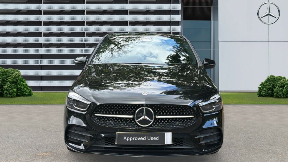 Mercedes-Benz B Class Amg Line Black #3