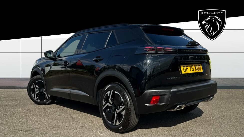Peugeot 2008 Gt Black #4