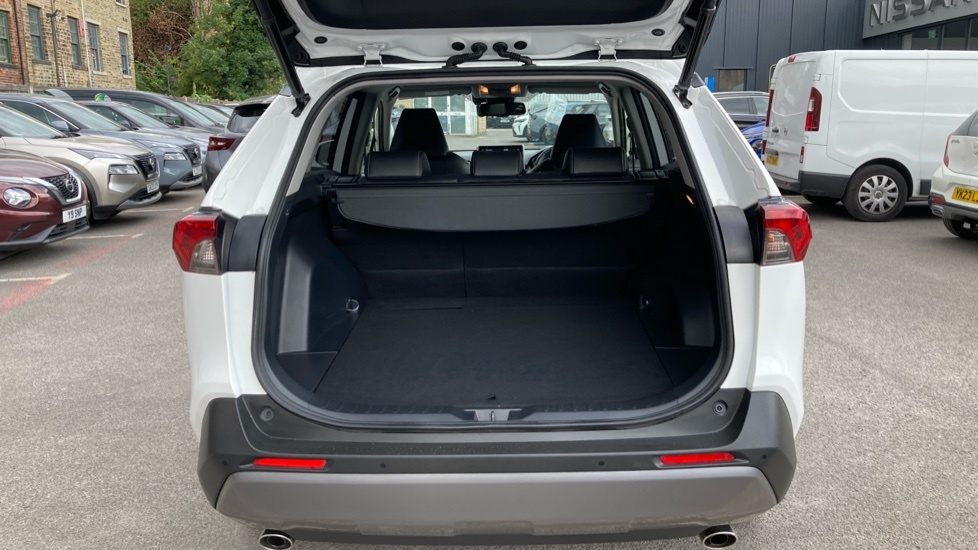 Toyota Rav 4 Excel White #4