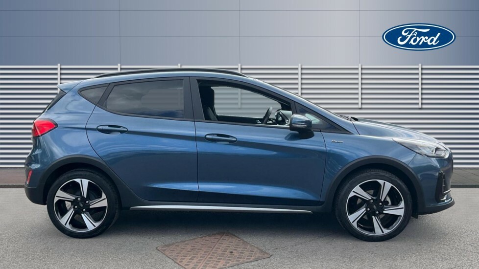 Ford Fiesta Active Blue #5