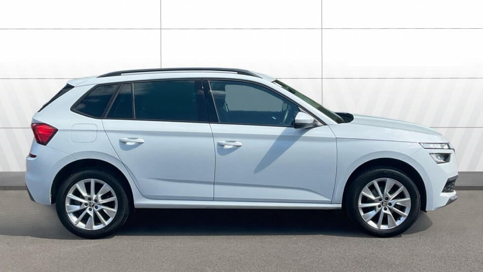 Skoda Kamiq Se Drive White #5