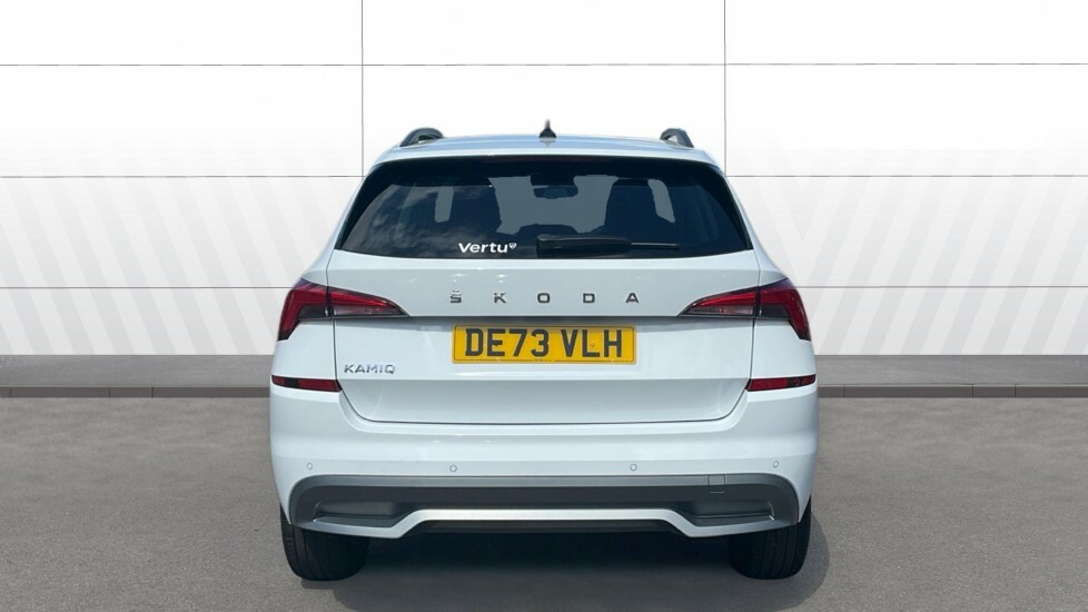 Skoda Kamiq Se Drive White #6