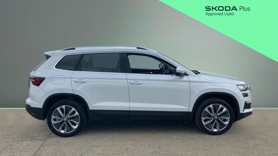 Skoda Karoq Se L White #4