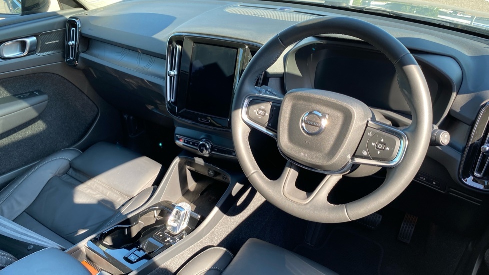 Volvo XC40 Ultimate Grey #4