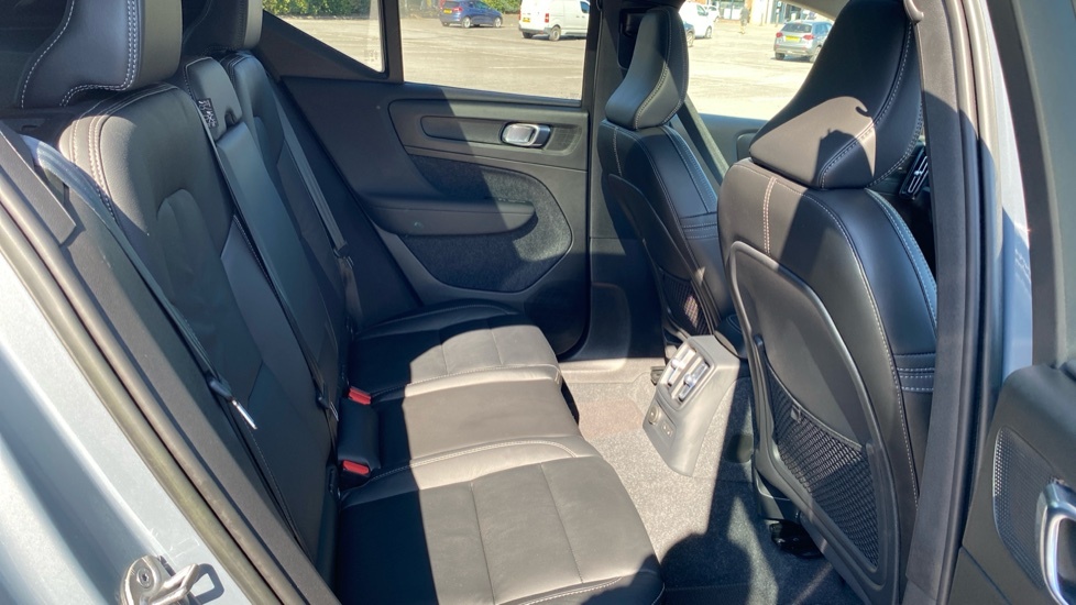 Volvo XC40 Ultimate Grey #6