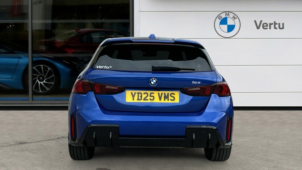 BMW 1 Series 120 M Sport Step 2025 White #15