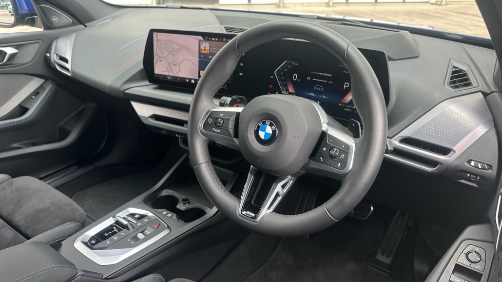 BMW 1 Series 120 M Sport Step 2025 White #6
