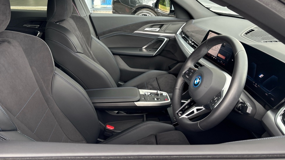 BMW iX2 230Kw Xdrive30 M Sport 65Kwh Techpro Black #11